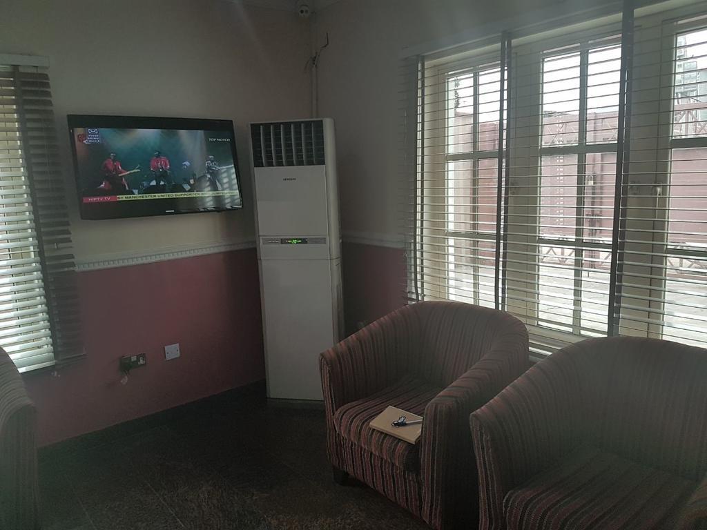 Fbm Place Guest House Agun Zewnętrze zdjęcie